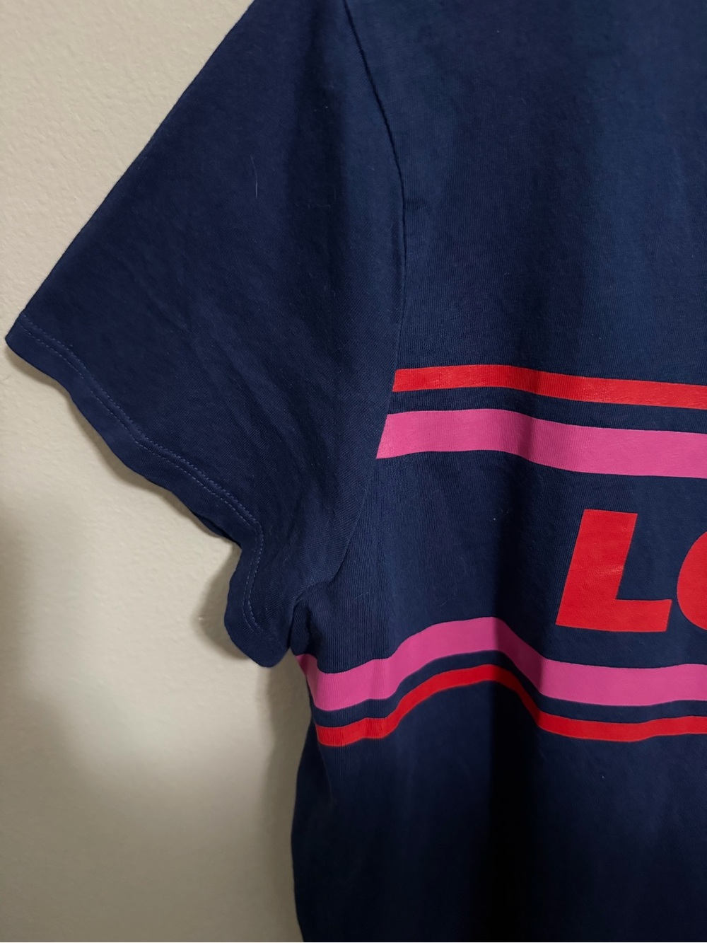 Levi’s Navy Graphic Logo Tee Red Pink Stripe Casual T-Shirt Retro Style Size L - Picture 2 of 4
